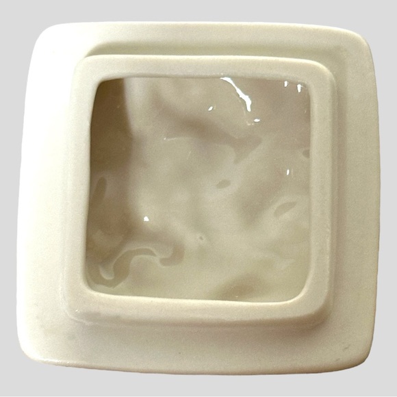 💰 5 FOR $40 / VINTAGE LENNOX PORCELAIN 24K GOLD TRIP HUMMINGBIRD TRINKET BOX - Picture 8 of 9